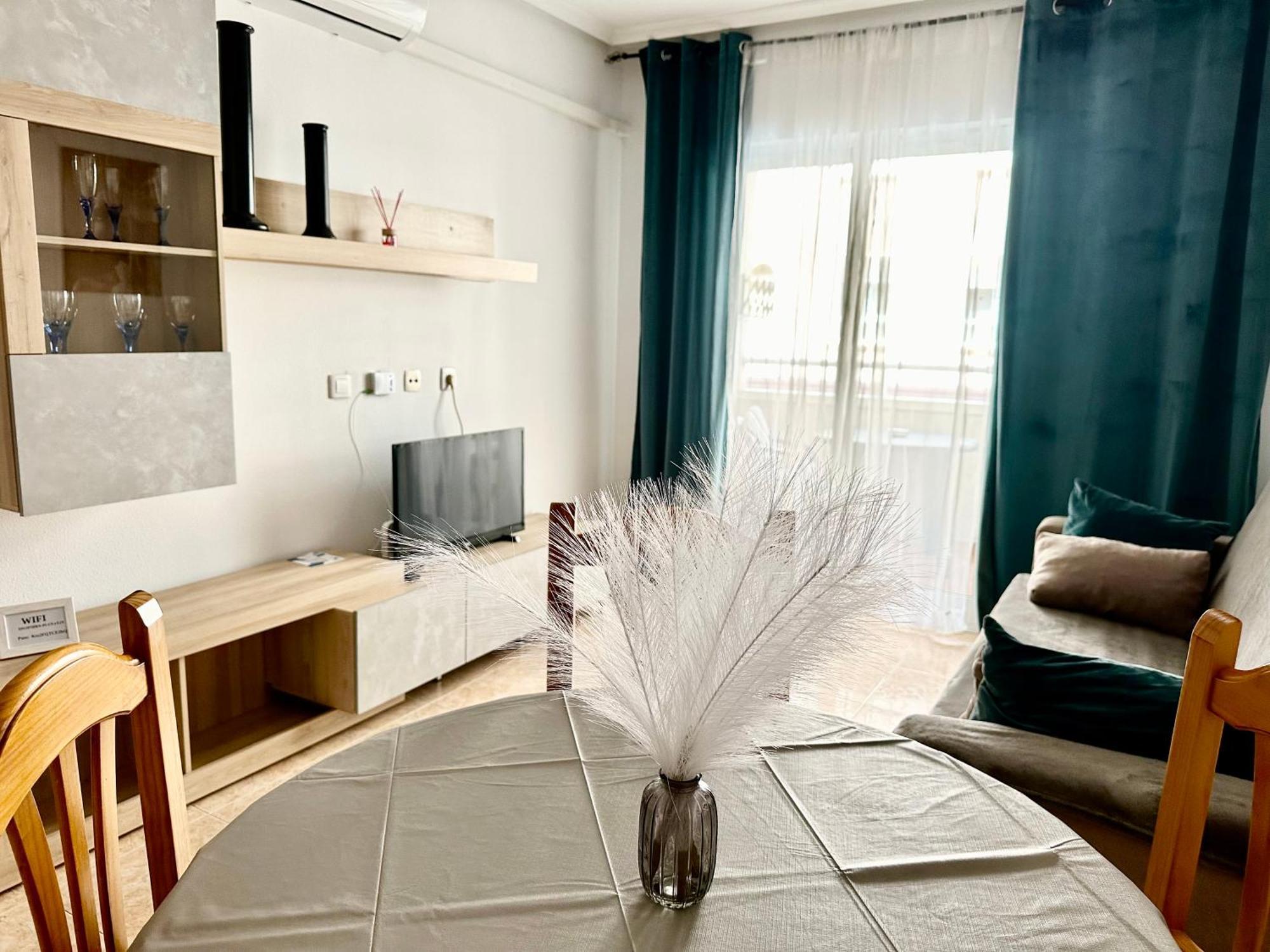 San Luis Apartment ตอร์เรเวียคา ภายนอก รูปภาพ